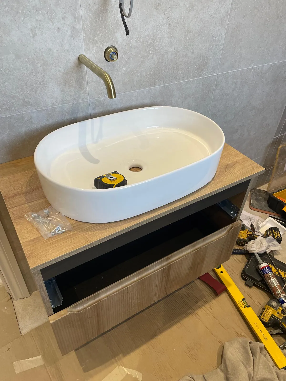 Vanity unit and basin going in