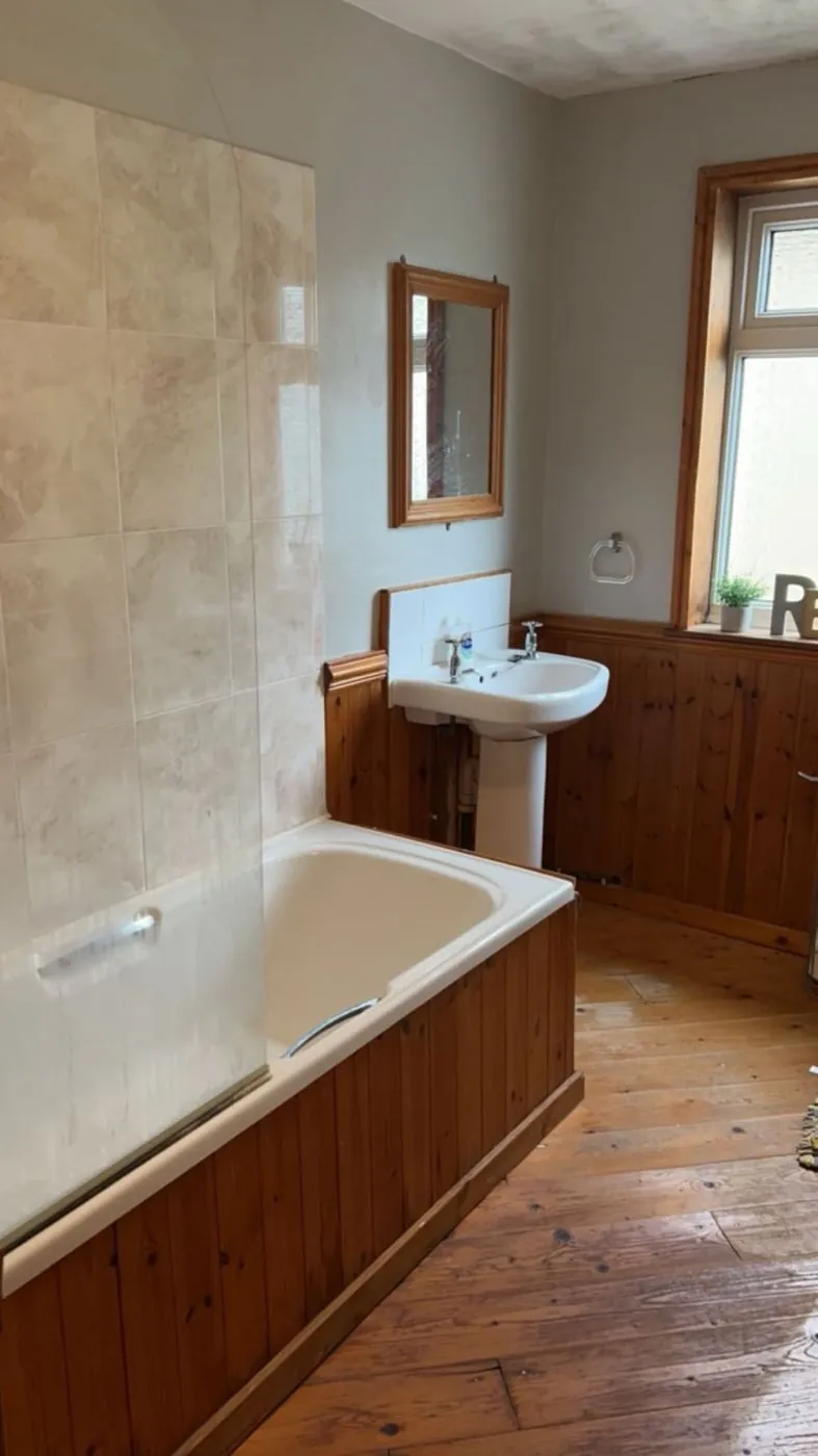 The original bathroom